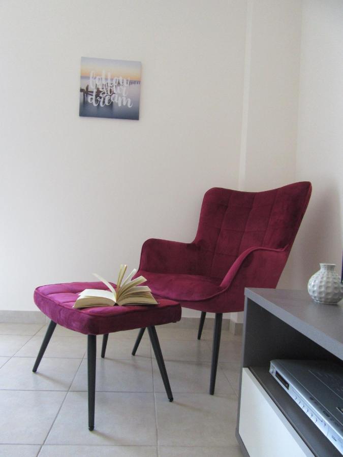 Με Θεα Το Λιμανι Appartement Piraeus Buitenkant foto