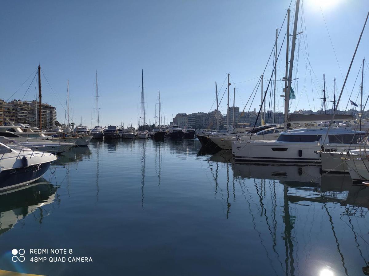 Με Θεα Το Λιμανι Appartement Piraeus Buitenkant foto