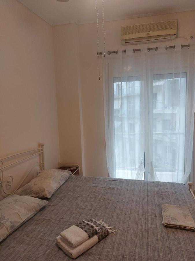 Με Θεα Το Λιμανι Appartement Piraeus Buitenkant foto